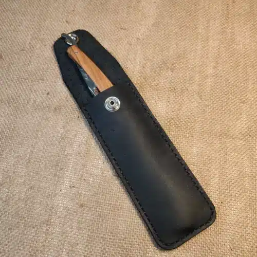 Funda de cuero para una navaja de afeitar